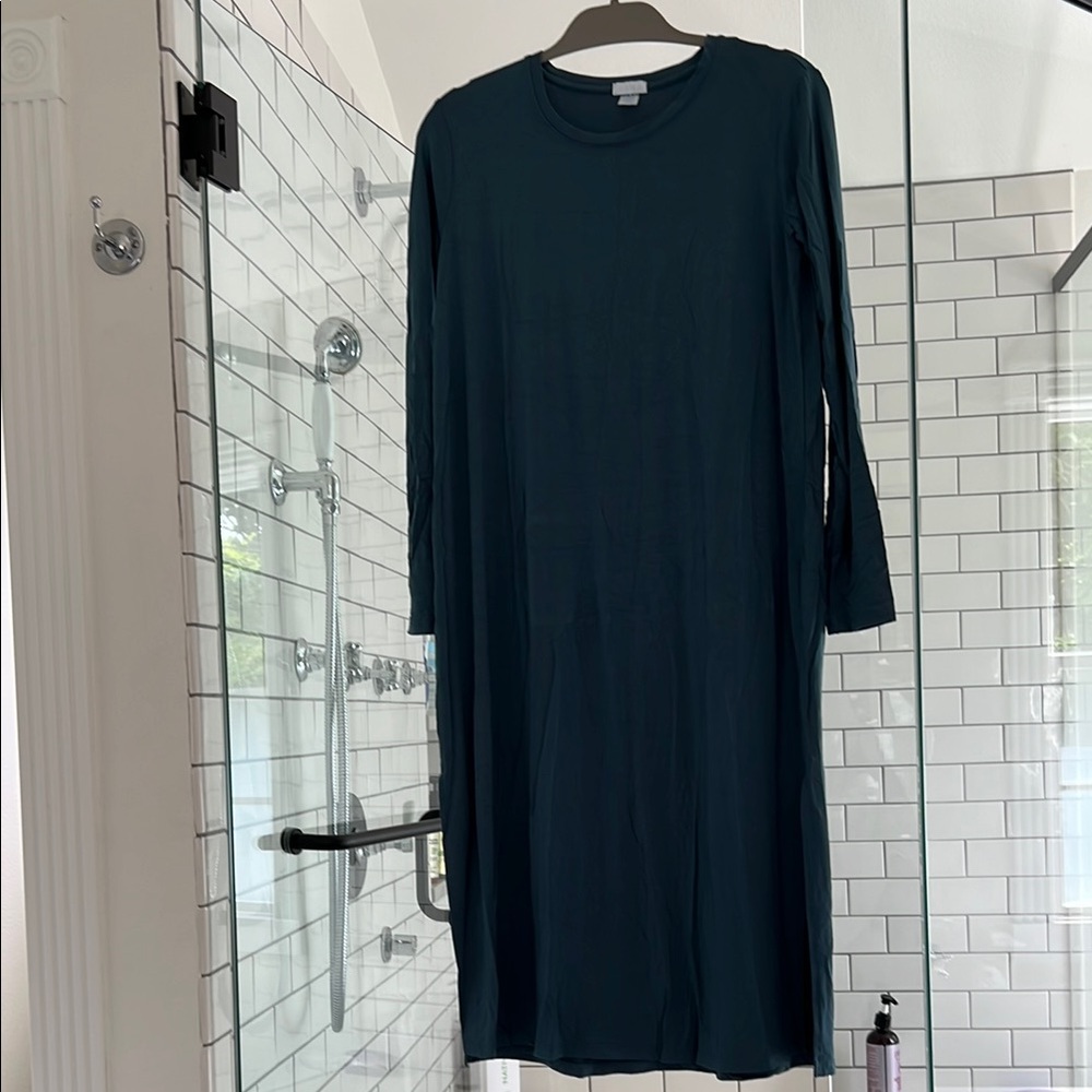 LAKE Pajamas Nightgown - Picture 3 of 3